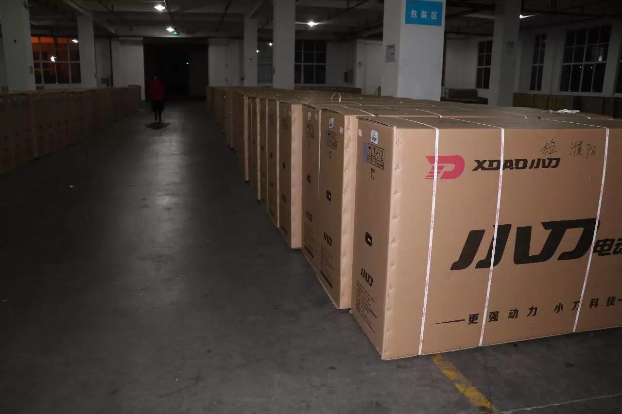 專業(yè)生產(chǎn)PVC護(hù)套、銅排、鋁排、新能源電池銅/鋁軟連接-人禾電子